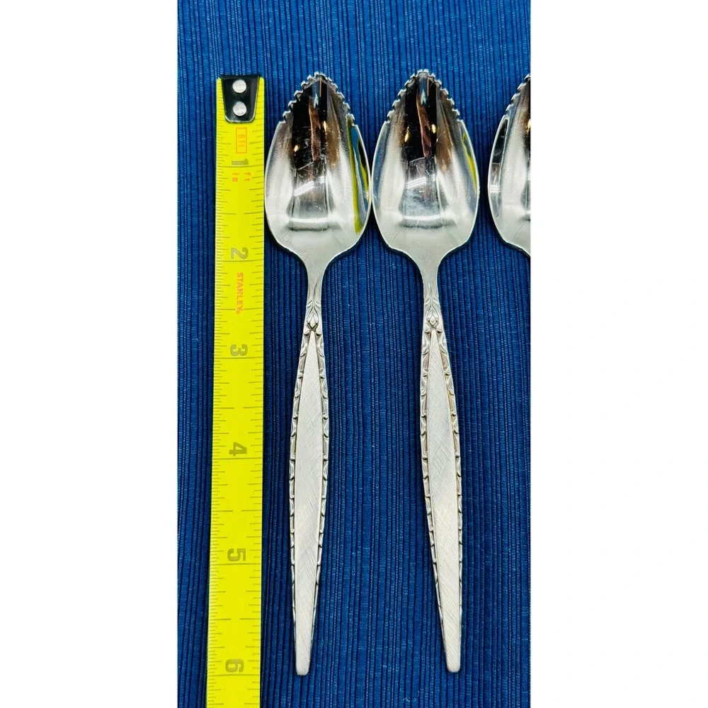 Oneida Community Venetia Grapefruit Spoons Silver Stainless Steel Set of 8